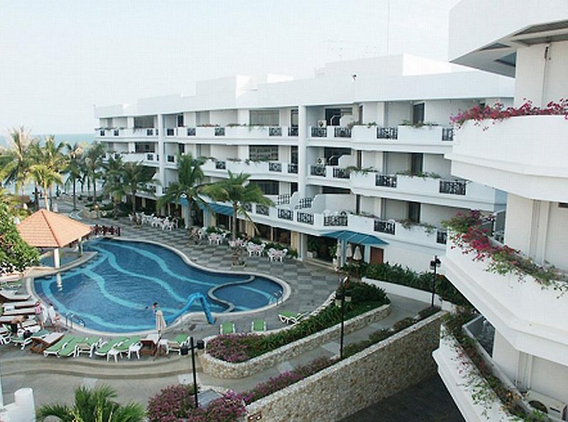 The Imperial Hua Hin Beach Resort