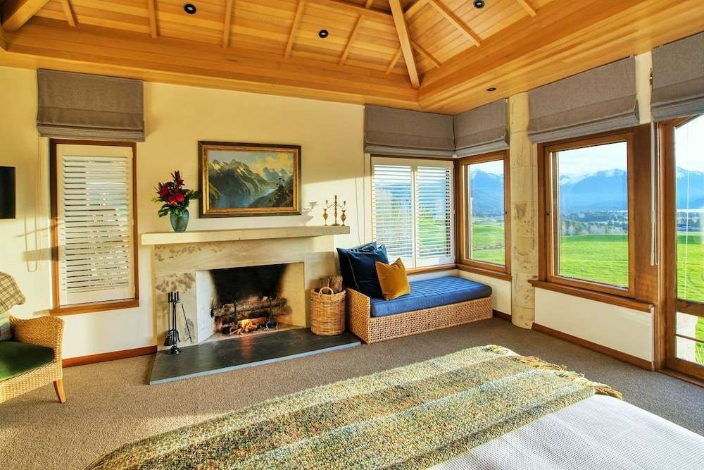 Cabot Lodge