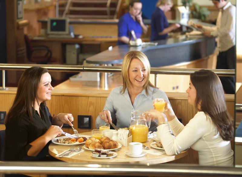 Holiday Inn Express Belfast City - Queen's Quarter
