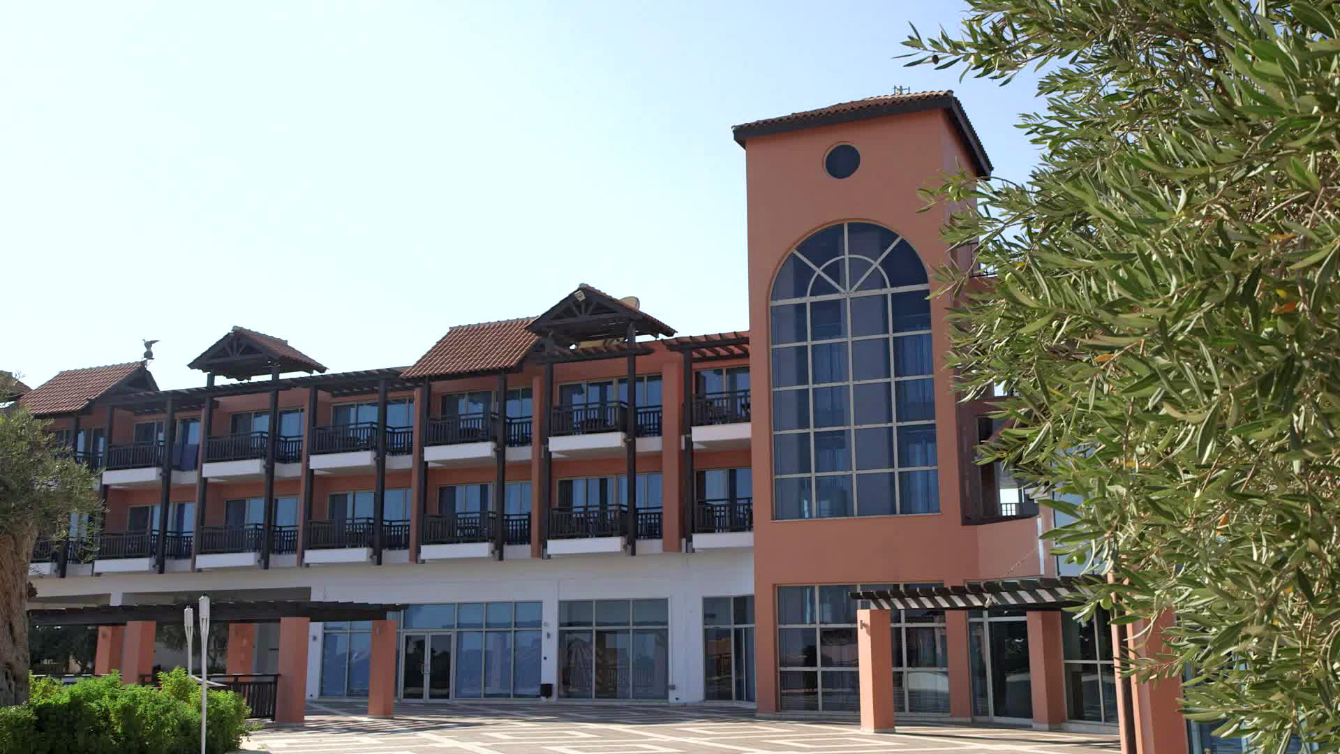 ROBINSON Cyprus