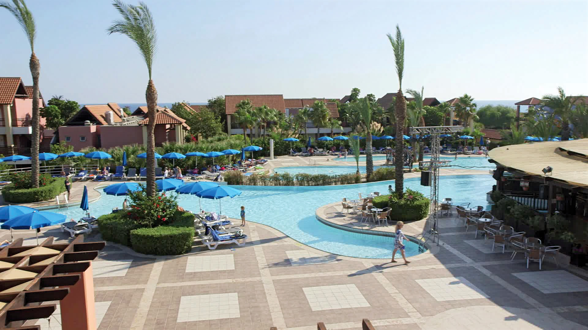 ROBINSON Cyprus