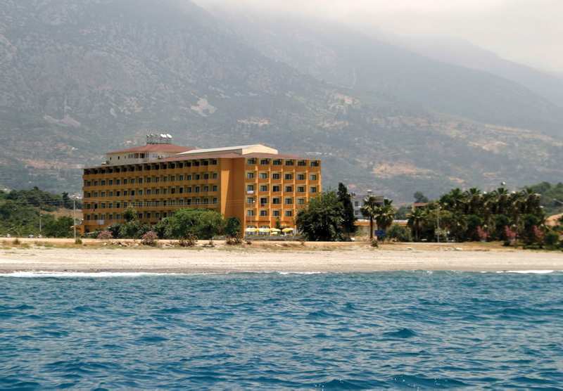 World Star Beach Resort & Spa