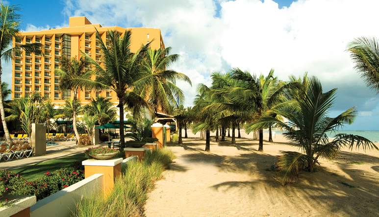 Courtyard Isla Verde Beach Resort