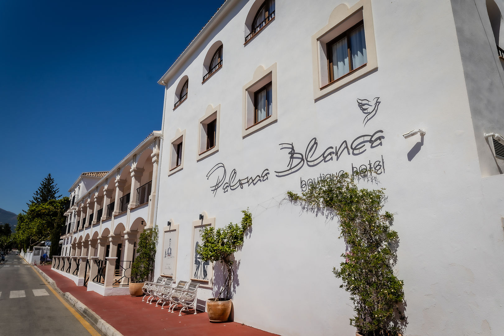 Paloma Blanca Boutique Hotel
