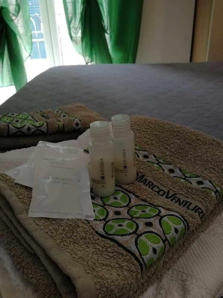 Mondial Bed
