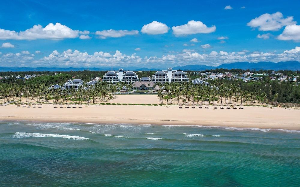 Bliss Hoi An Beach Resort & Wellness