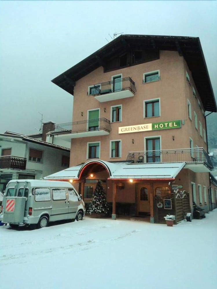 Green Base Hotel