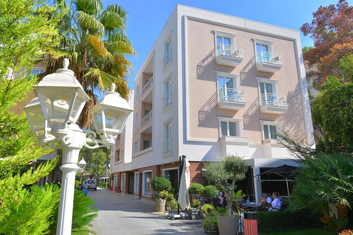 Sandy Beach Resort