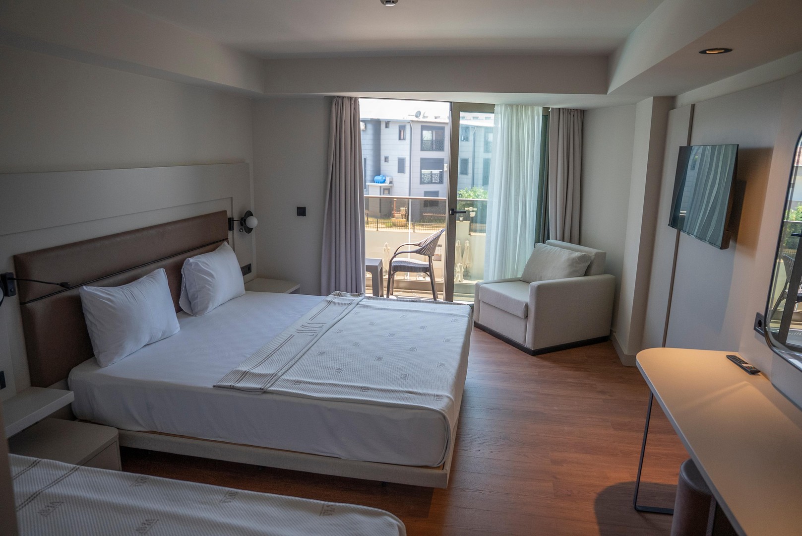 Avia Resort & Spa