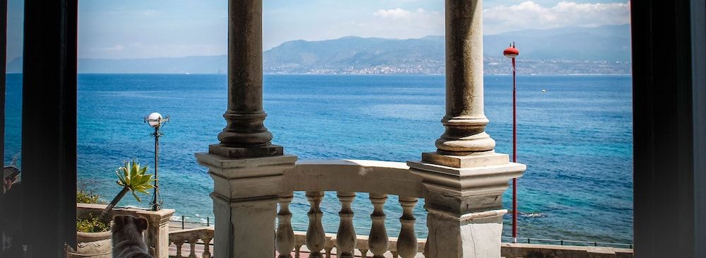 Town House Messina Paradiso