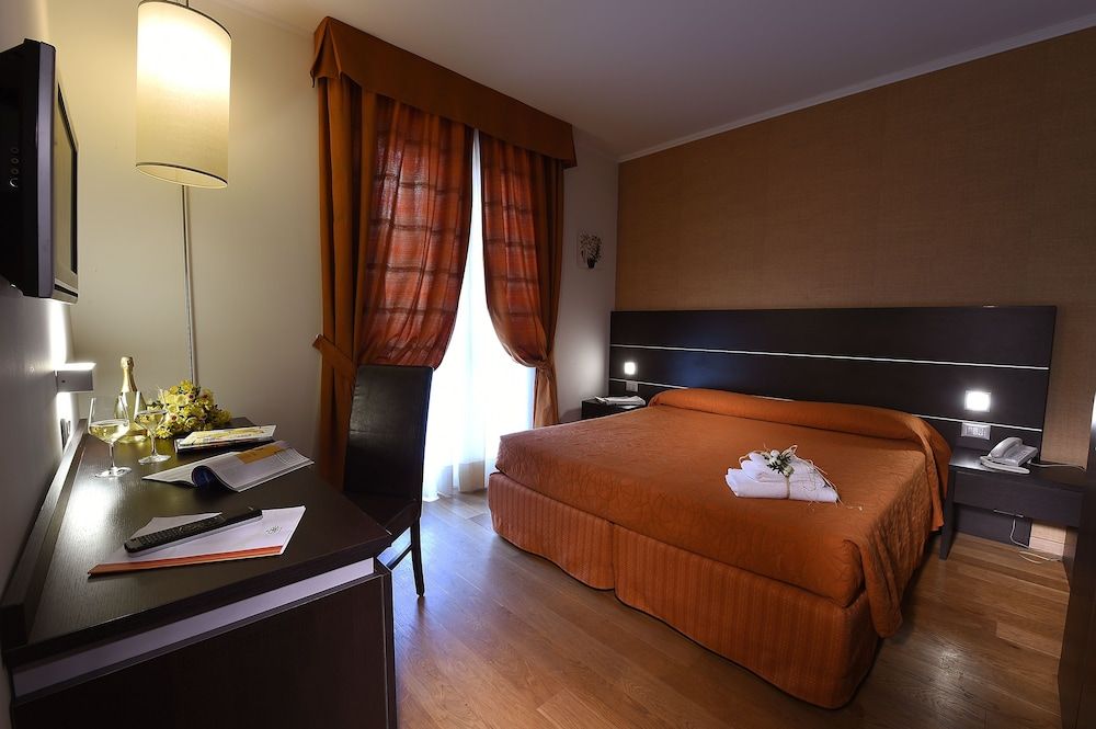 Hotel Rio Verde