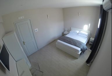 Up Hotel