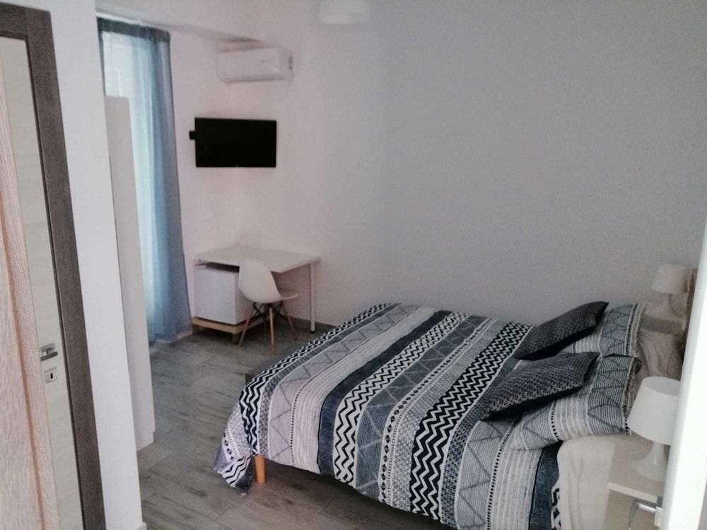 Up&B Rooms