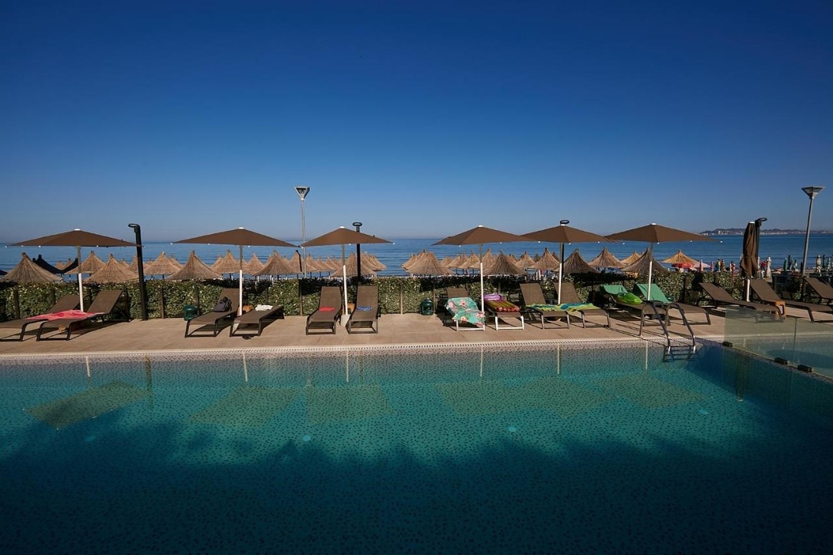 Eter Hotel