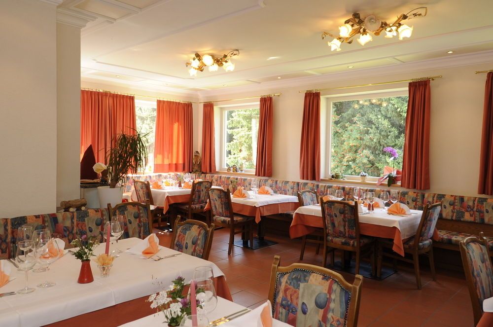 Zum Zirm Berghotel