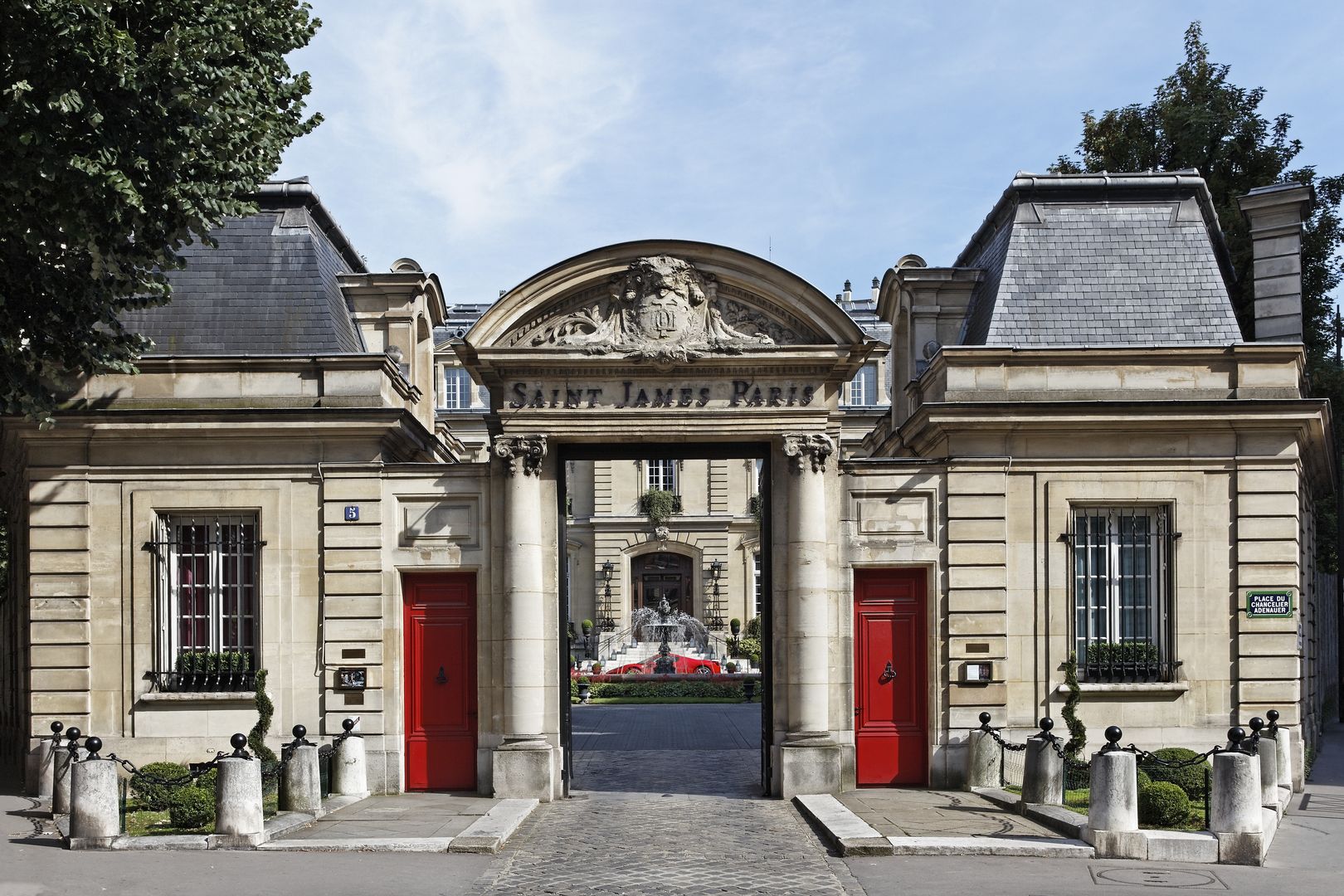 Saint James Paris