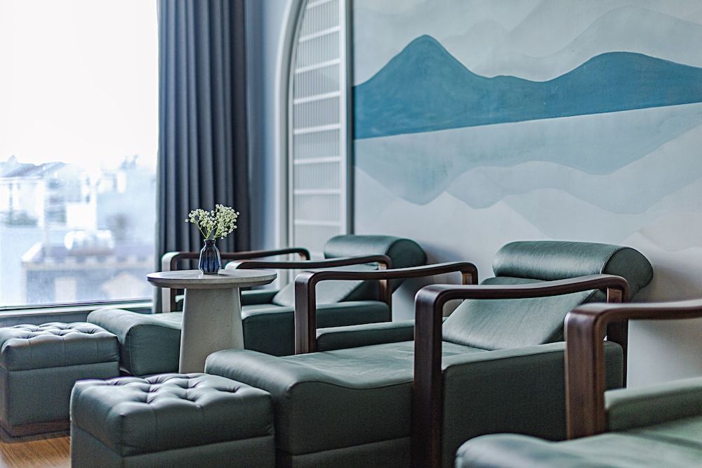 Peninsula Hotel