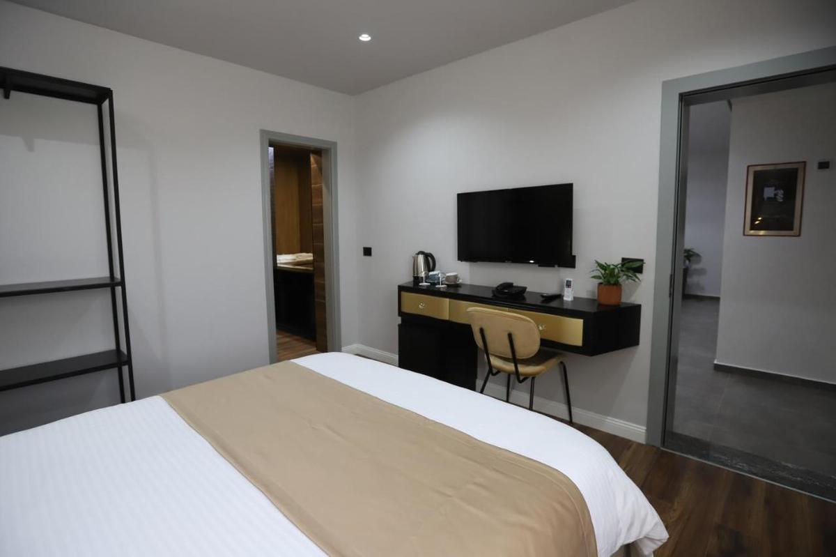 Imperator Hotel