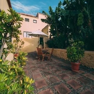 Casa Amarilla