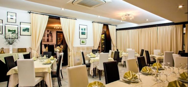 Mannu Hotel