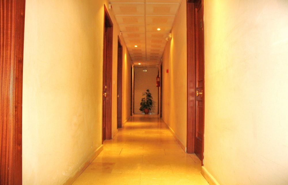 Hostal Carlos II