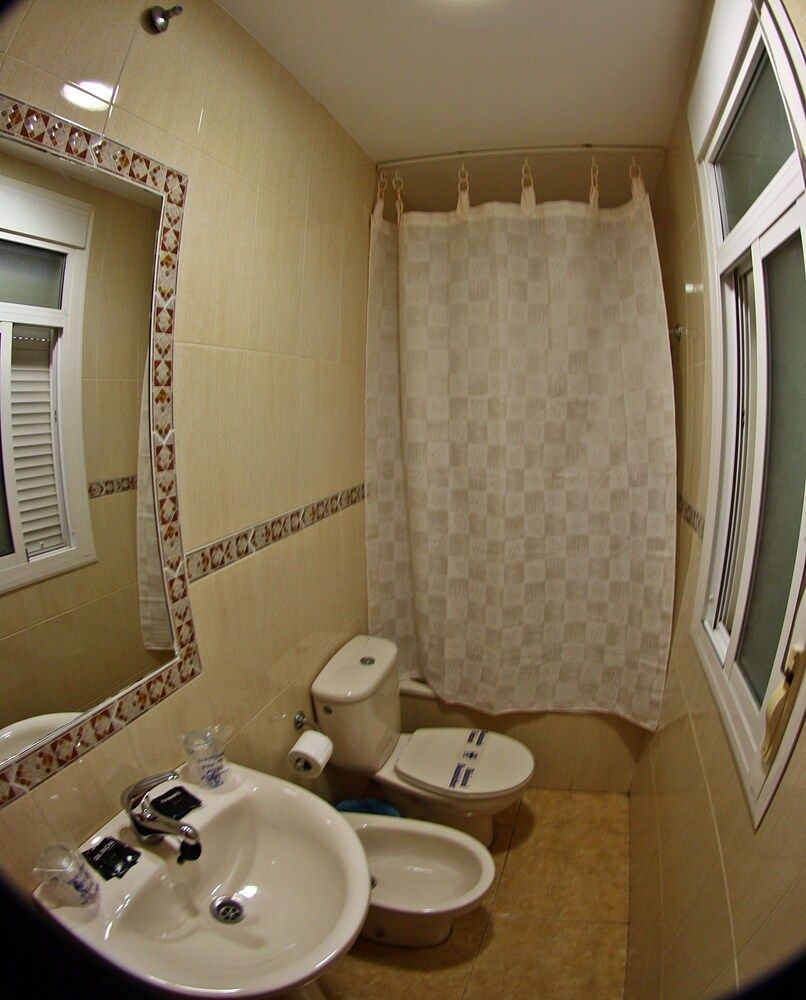 Hostal Carlos II