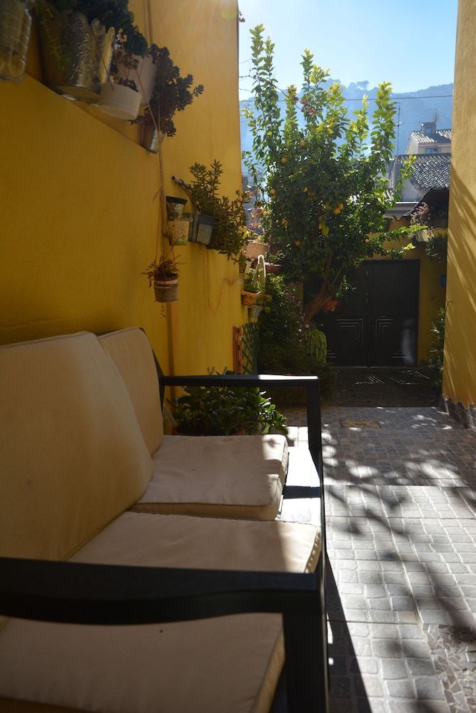 B&B Annalu