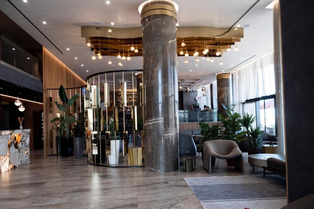 Marinaj Hotel