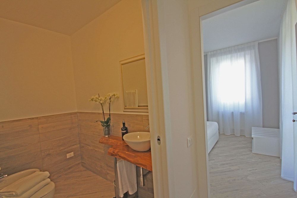 Diamond Apartments