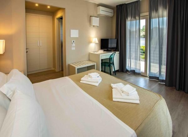 Hotel Cecina Beach