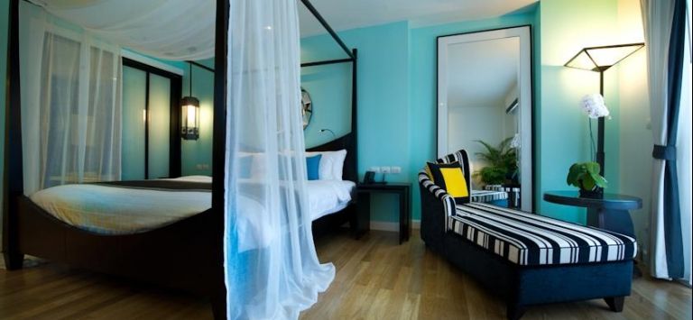 Wave Hotel