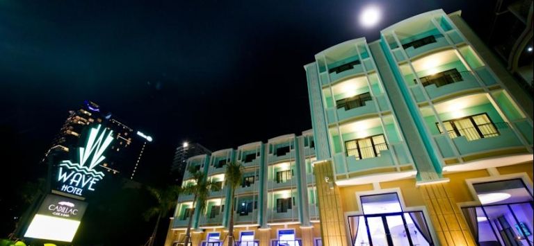 Wave Hotel