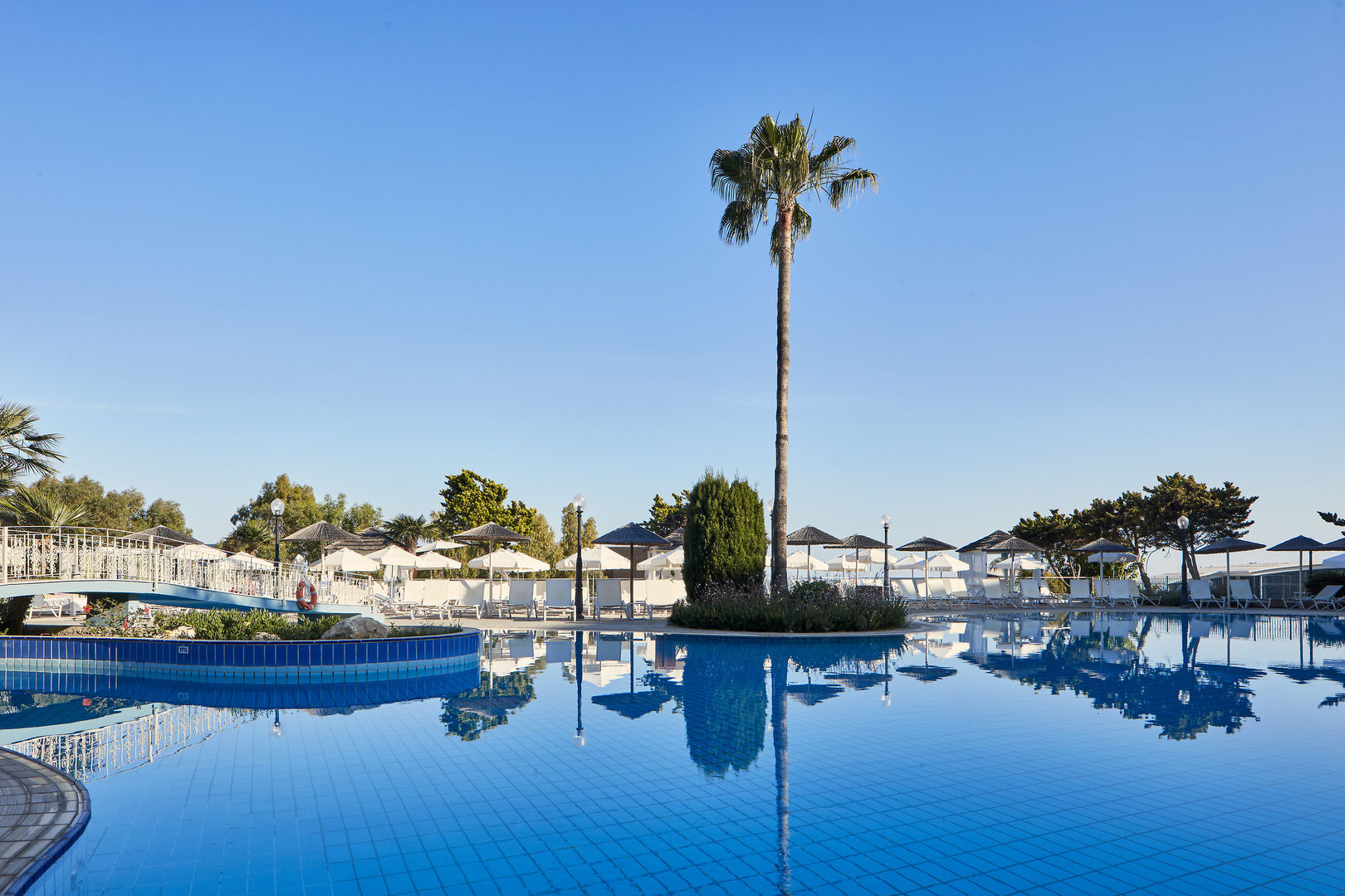 Atlantica Bay Hotel