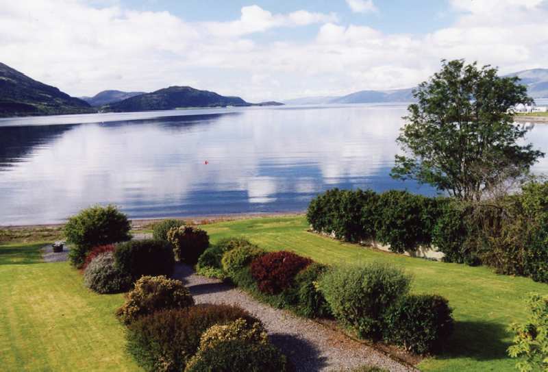 Onich Hotel & Lochside Gardens