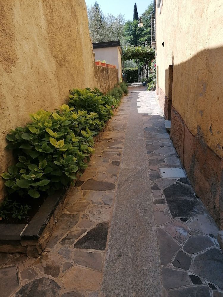 Hotel Diffuso Il Portichetto Vezio Perledo