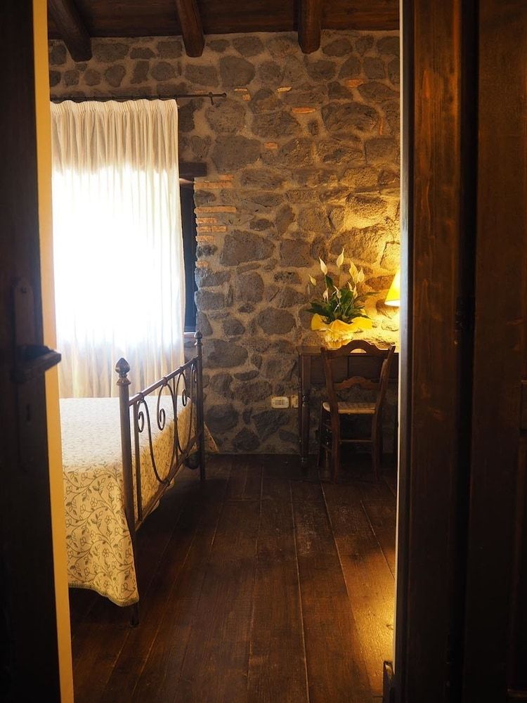 Le Cisterne dell'Etna