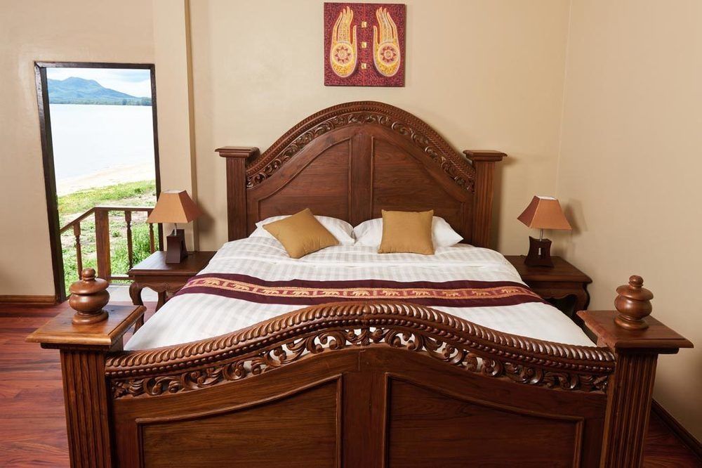 Sara Beachfront Boutique Resort