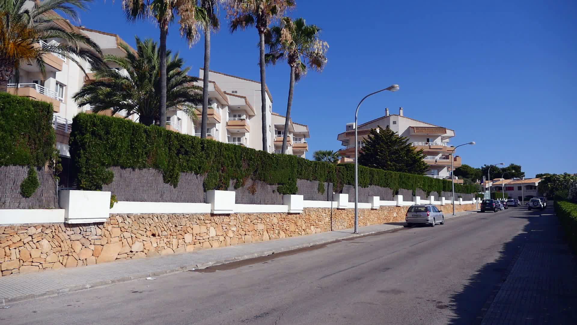 Hotel Illot Suites