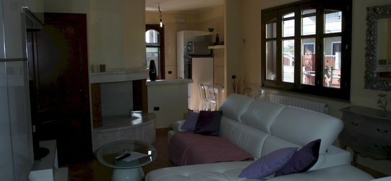 Anaele House B&B