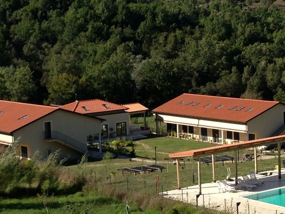 Santa Pigna Country House & Agriturismo