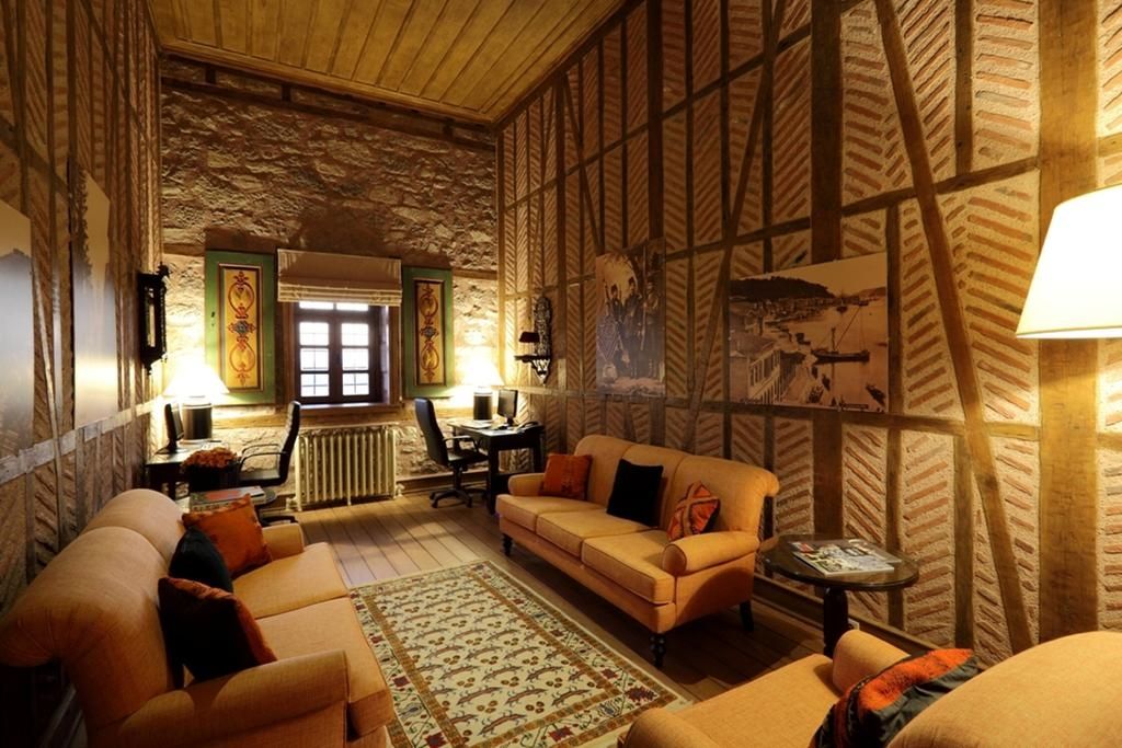 Divan Çukurhan