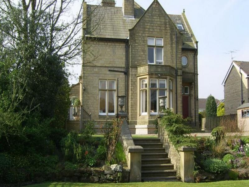 The Manor Cullingworth - Guest house