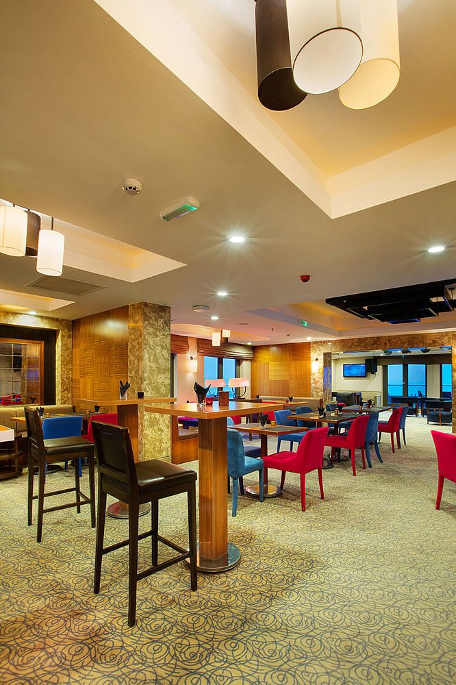 DoubleTree by Hilton Hotel Van