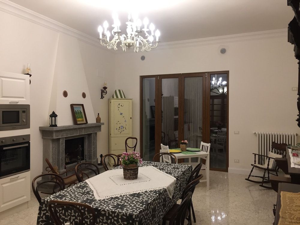 Villa Alemi