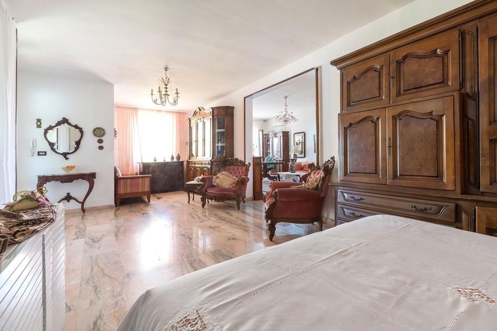 Villa Gary