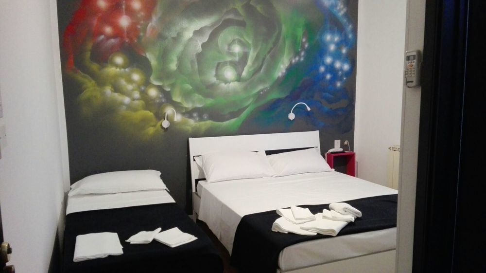 L'Hotel X
