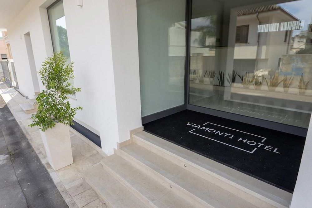 Viamonti Hotel