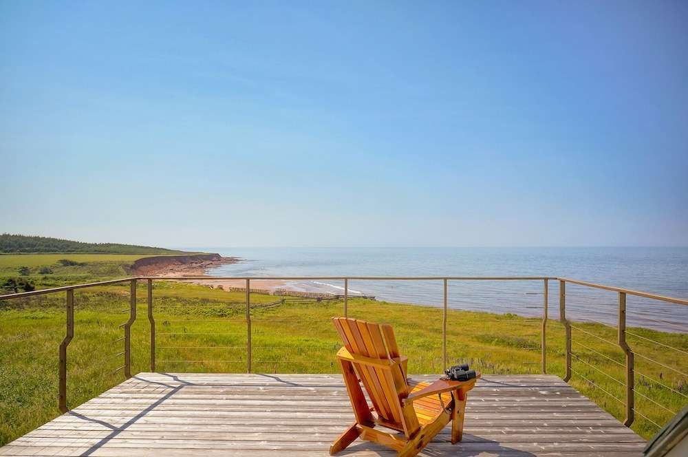 45 Steps - The Culinary Beachside Inn