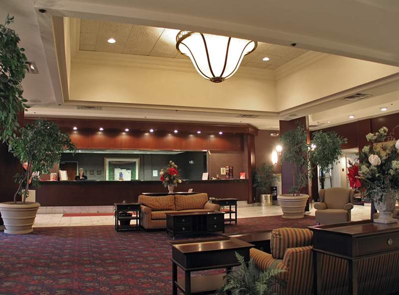 Sheraton Grand Rapids Airport Hotel