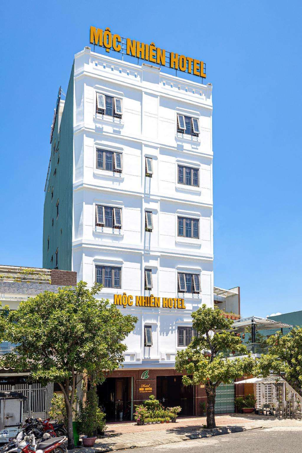 Moc Nhien Hotel